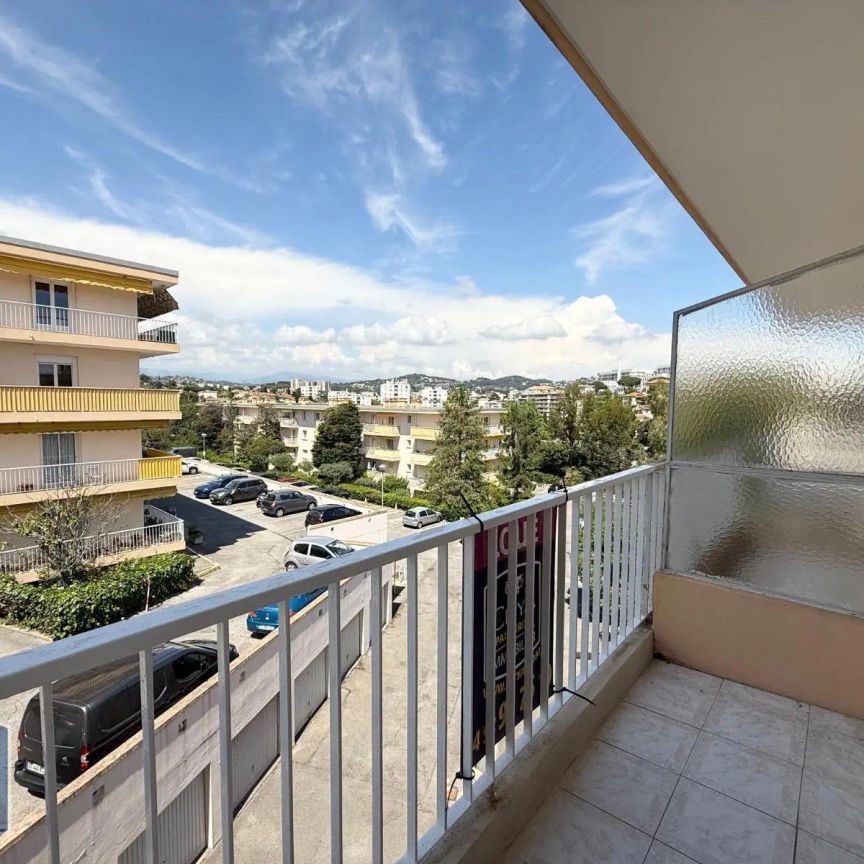 Appartement à louer 3 pièces 57.4m² - Photo 1