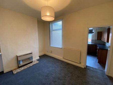 3 bedroom terraced house to rent - Photo 4