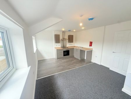 Sherborne Road, Yeovil, Somerset - Photo 2