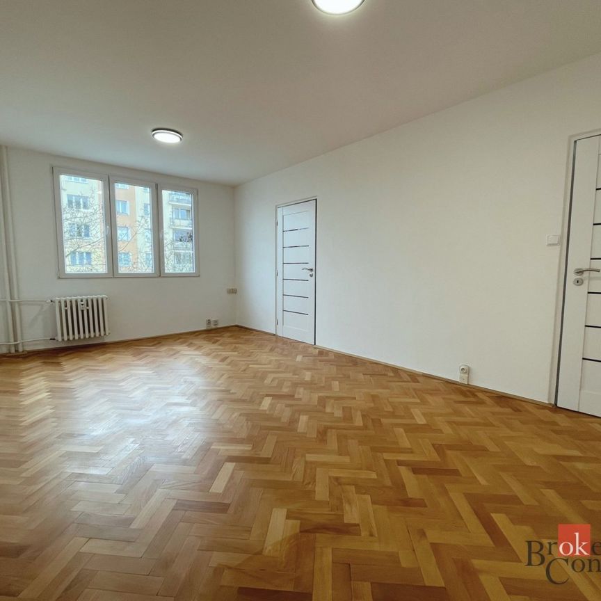 Apartment for rent, 2+1 - 1 bedroom, 61m - Fotografie 1