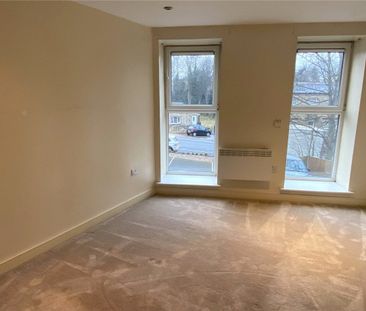 Halifax Road, Staincliffe, Dewsbury, West Yorkshire, WF13 - Photo 3