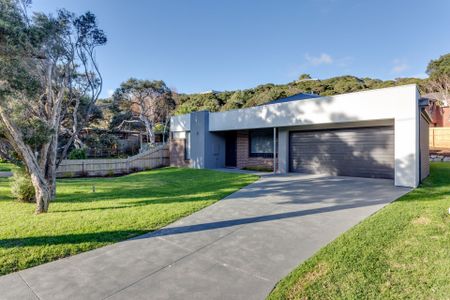 MODERN HOME IN RYE - Photo 2