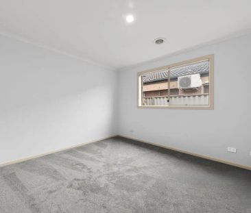 “Lovely 4-Bedroom Family Home in the Heart of Pakenham!!” - Photo 2