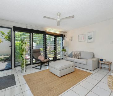 Gorgeous Townhouse in North Ward! - Photo 5