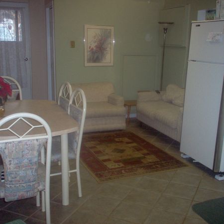 Nice Room for Rent in Shared Apt-Available APRIL 1 - Photo 3