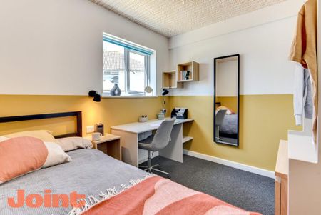 1 bedroom in a house share to rent - Photo 5