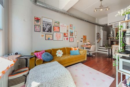 For Lease - 155 Dalhousie Street Unit# 827, Toronto, Ontario - Photo 3