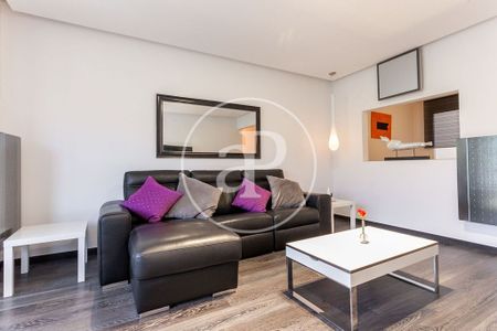 Luxury Apartment for rent in Barcelona, Catalonia - Photo 2