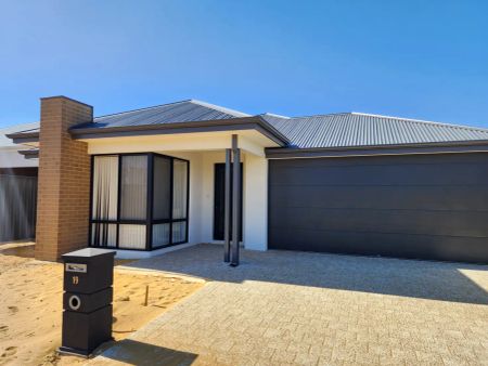 “Gorgeous brand-new build in Convenient Yangebup Location” - Photo 5