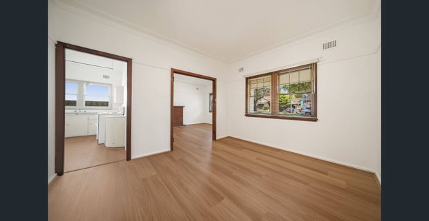 NEAT AND TIDY - PRIME LOCATION! - Photo 1