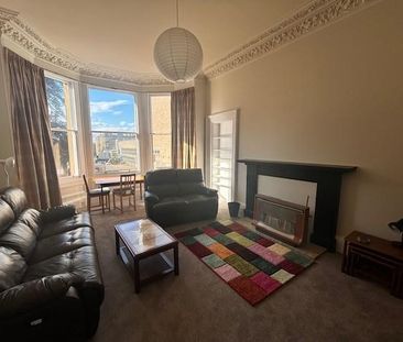 3 bedroom flat to rent - Photo 3