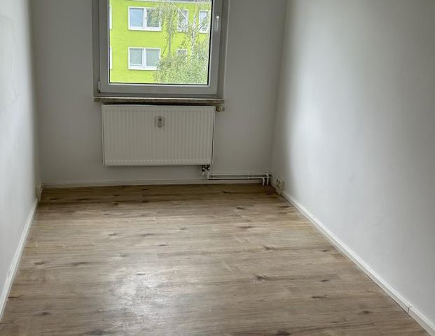3-room apartment with balcony! - Foto 1