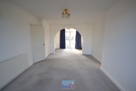 3 bedroom semi-detached house to rent - Photo 2