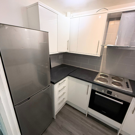 Studio to rent - Photo 5