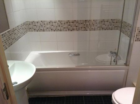 2 bedroom apartment to rent - Photo 5