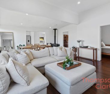 Amazing family home with plenty to offer! - Photo 1