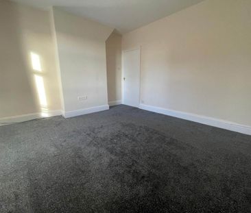 Middleton Road, Chadderton - Photo 5