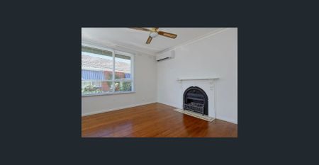 Beachside Style with Homely Comfort - Photo 3