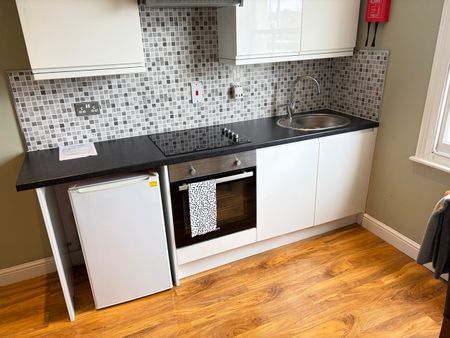 1 Bed Flat, Pimlico, SW1 - Photo 5