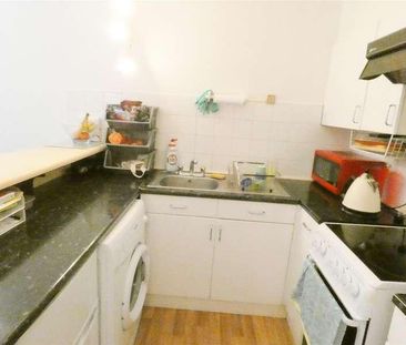 Ground Floor Flat Pavilion Way, Edgware, HA8 - Photo 4