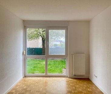 3- Zimmer-Wohnung mit Mietergarten und Einbauküche - Foto 1