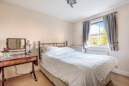 4 bedroom detached house to rent - Photo 5