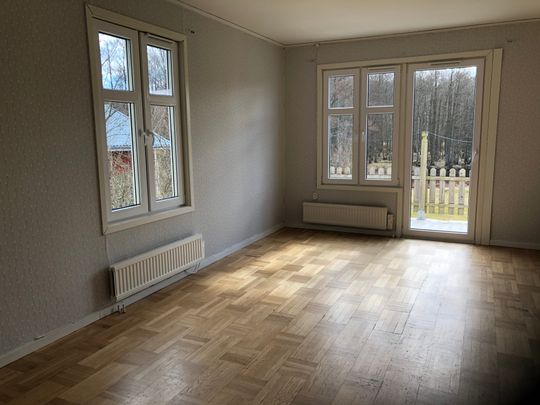 Långgatan, Uddebo - Photo 1