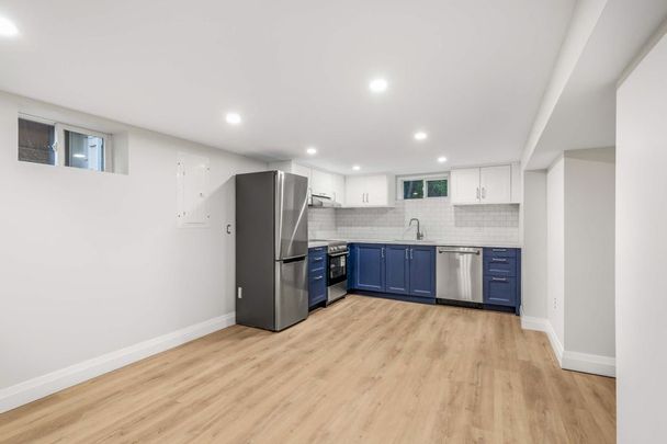 For Lease - 116 Manor Road East Road Unit# 2, Toronto, Ontario - Photo 1