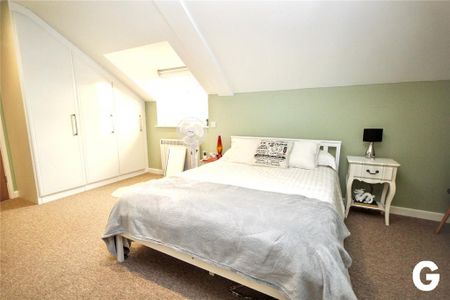 2 bedroom semi-detached house to rent - Photo 2