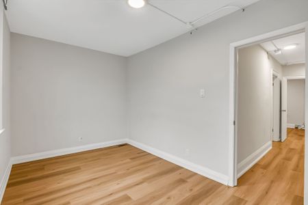 For Lease - 633 St Clair Avenue Unit# Upper, Toronto, Ontario - Photo 2