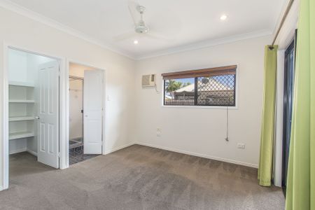 27 Woodlake Avenue, Kirwan - Photo 2