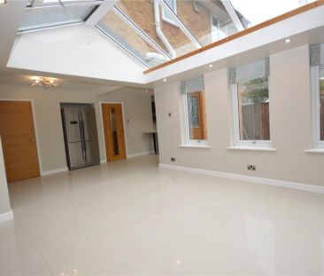 4 bedroom property to rent - Photo 1