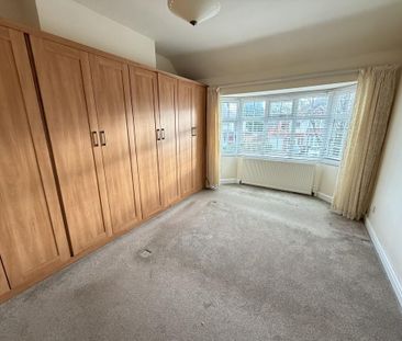 4 bedroom semi-detached house to rent - Photo 4