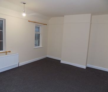 2 BUXTON ROAD - Photo 2