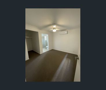 Brand new 4 Bedroom home - Photo 2