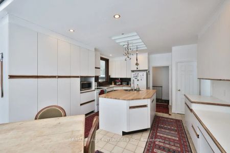 48 Cumberland Drive - Photo 2