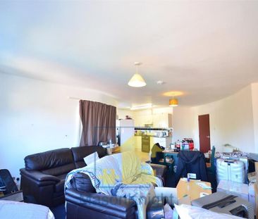 4 bedroom apartment to rent - Photo 5