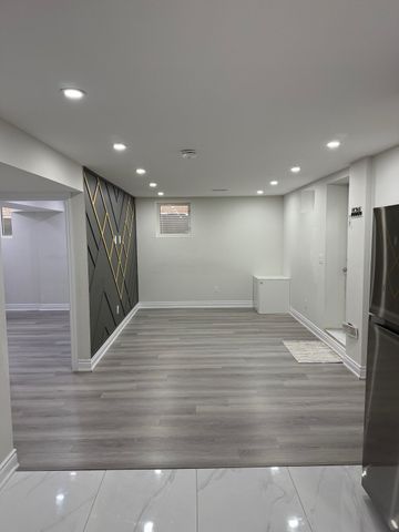 For Lease - 43 Allangrove Avenue Unit# Basement, East Gwillimbury, Ontario - Photo 3