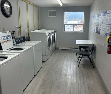 For Lease - 4422 Huron Street Unit# 505, Niagara Falls, Ontario - Photo 6