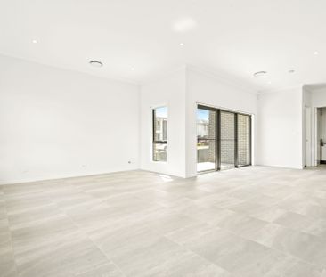 Brand New Family Home - Photo 2