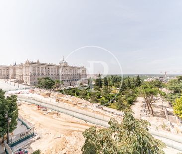 Flat for rent with views in Palacio (Madrid) - Photo 4