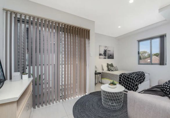 “Modern Studio in Prime Bankstown Location” - Photo 1