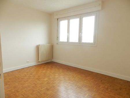 Location Appartement 4 pièces 85m² - Photo 3