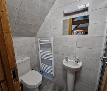 2 bedroom barn conversion to rent - Photo 5
