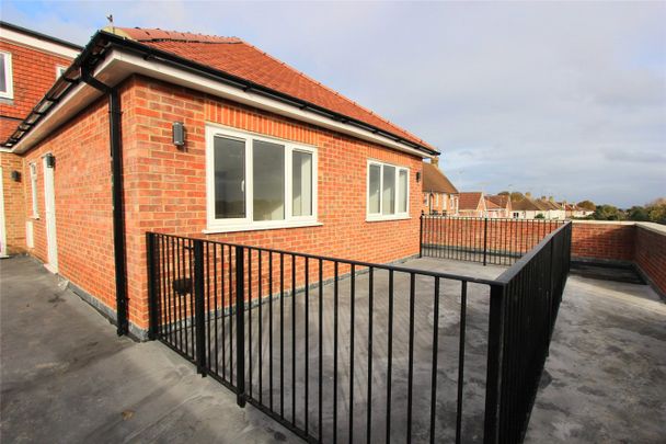 Eastwood Road North, Leigh-on-Sea, Essex, SS9 - Photo 1