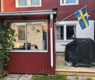 Soprangränd, Vällingby - Photo 1