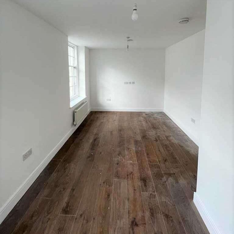 Harmer Street, Gravesend, DA12 - Photo 1