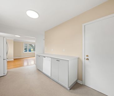For Lease - 20 Cadillac Drive, Guelph, Ontario - Photo 6