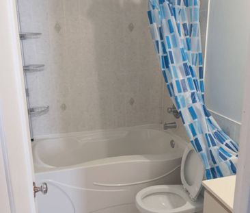 For Lease - 95 Fawndale Crescent, Toronto, Ontario - Photo 6