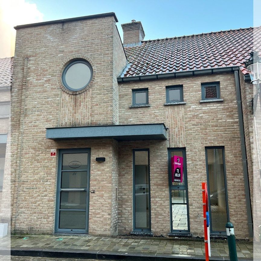 Gerenoveerde stadswoning op uitstekende ligging met binnentuin en garagebox - Foto 1